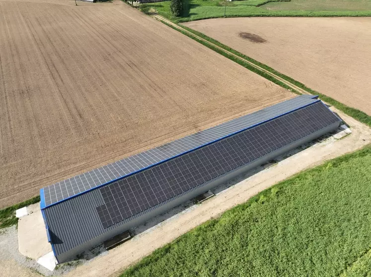 Le secteur agricole représente un gisement important de surfaces mobilisables pour produire de l'électricité grâce au photovoltaïque.
