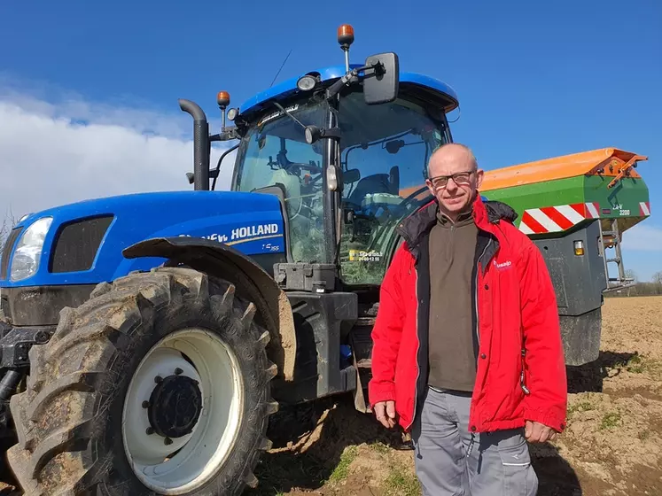 Xavier Louchet, agriculteur à Brias (62)    "Je prends soin d'apporter les engrais azotés en l’absence de vent et avec des prévisions de pluie les jours qui suivent pour réduire les pertes d’azote par volatilisation."