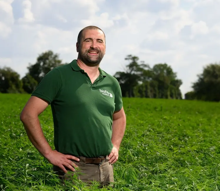 <em class="placeholder">Nicolas Danieau, agriculteur à l&#039;Herbergement (Vendée)&quot; Le rendement moyen en fibre du chanvre est de 6 à 6,5 t/ha avec une marge de l’ordre de 600 à 700 €/ha (1200 ...</em>