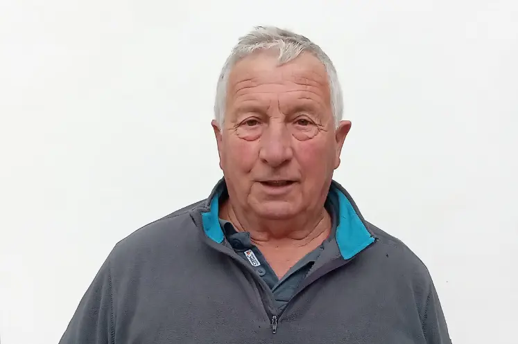 Pierre Laxague a intégré des plantations de l'exploitation à son patrimoine personnel et a repris des parts sociales de la coopérative pour réduire le crédit de son compte courant d'associé.