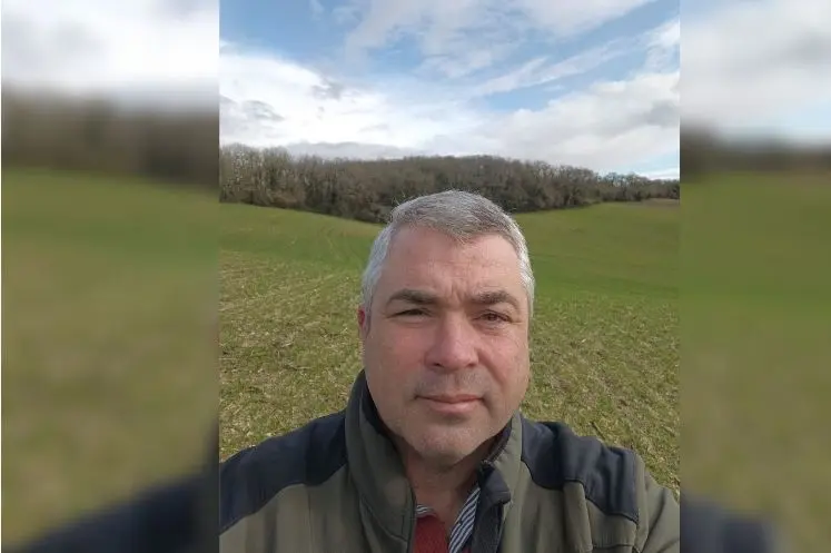 <em class="placeholder">Sébastien Martinaud, agriculteur en Charente.</em>