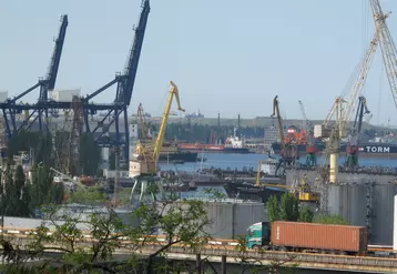 Port d'Odessa, en Ukraine. Russie et Ukraine couvrent à elles deux le tiers des exportations de blé et d'orge de la planète, ce qui fait craindre de grosses difficultés sur le marché mondial des grains.