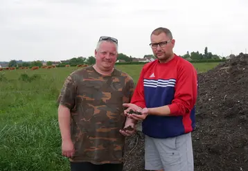 <em class="placeholder">Gaël Théveniaux et Laurent Maufroy, producteurs à Marnay et Gigny-sur-Saône (Saône-et-Loire)   &quot;À l’unité fertilisante, nous estimons que le produit composté est ...</em>