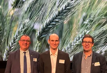 <em class="placeholder">Benoit Piétrement, président d'Intercéréales, Mathieu Killmayer, animateur filière blé dur chez Arvalis et Frédéric Gond, président du comité de pilotage de la ...</em>