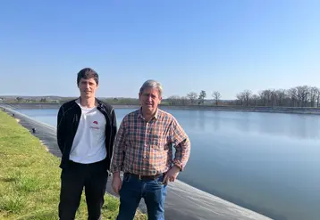 <em class="placeholder">Patrice Gourinchas, président de l’ASA du Bandiat et son fils Yann.</em>