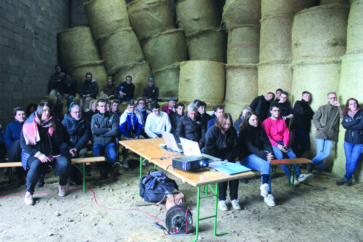 Les jeunes étaient réunis pour s'informer sur la nouvelle DJA et sur le dispositif d'installation.