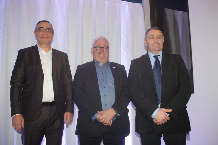 De gauche à droite : Jean-Luc Dolléans, Serge Vidal et Yannick Fialip, réunis pour les vœux de l'interconsulaire.