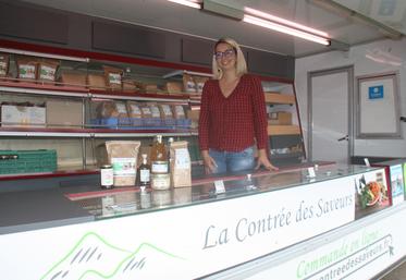 Marlène Begon responsable de la contrée des saveurs, un drive fermier à Brioude