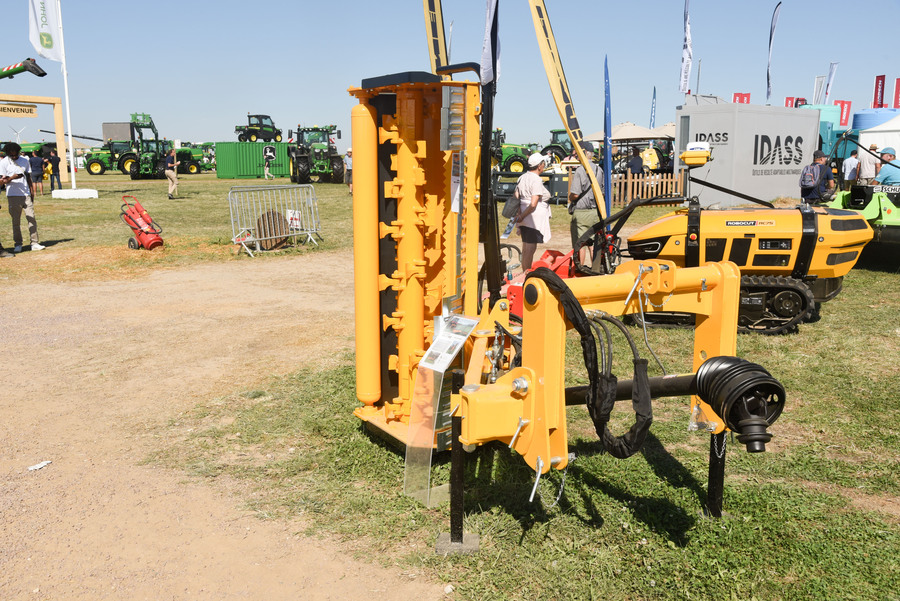 Un robot télécommandé plus polyvalent chez Payen Import