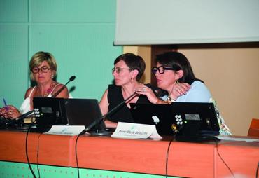 Anne-Marie Beillon (à d.), directrice des ventes à EDF, Séverine Pigois (au c.), experte d'offres d'énergie, et Véronique Préveaux (à g.), responsable commerciale, sont venues parler de l'évolution du prix de l'électricité.