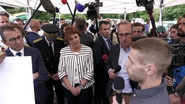 Mathieu Hardy a reçu les ministres sur son exploitation.