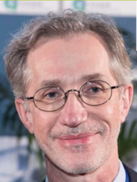 Yves Madre (à g.) est le président de Farm&nbsp;Europe. Cédric Benoist (à d.) est le secrétaire général adjoint de l’AGPB. Tous deux interviendront lors de l’assemblée générale de la FNSEA 45, jeudi 20 mars à Bellegarde.