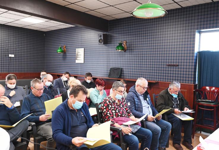 Mardi 2 novembre, à Savigny-sur-Braye. Une quinzaine de personnes a assisté à l'assemblée générale du Syndicat des éleveurs de prim'holstein. 