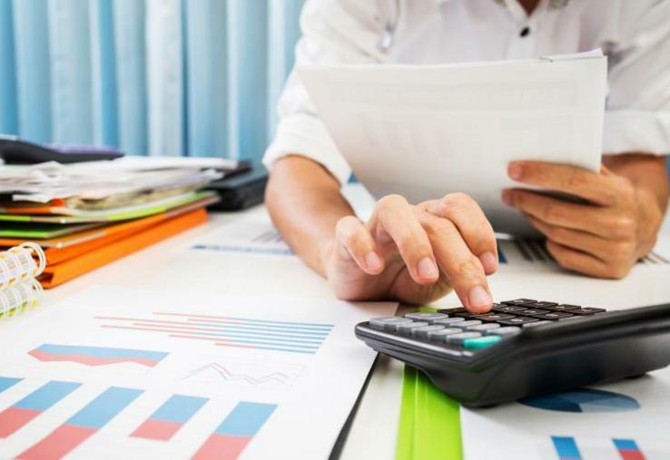 La loi de finances pour 2023, publiée le 31 décembre 2022, introduit un certain nombre de mesures fiscales pour les particuliers et les entreprises.