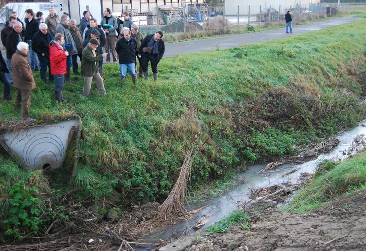 L’entretien régulier est autorisé sur les cours d’eau et libre pour les fossés.