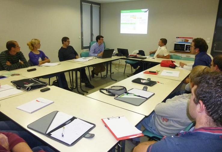 Un conseil d’administration des Jeunes Agriculteurs du Loiret a eu lieu le 22 juin. AXEREAL est venu présenter son nouveau contrat Jeunes.