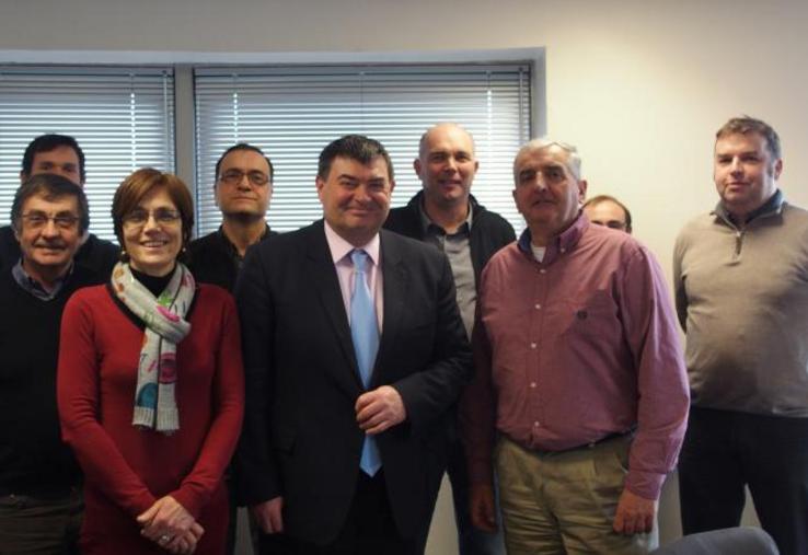 Alain Bellicot, à gauche de Michel Masson, à l’issue de la réunion du bureau de la Chambre, jeudi 3 mars, en fin de matinée.