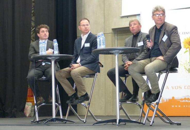 Table ronde avec les 3 intervenants et Louis Sagot-Duvauroux, à gauche, directeur de l'AS Centre Loire et de la FDSEA