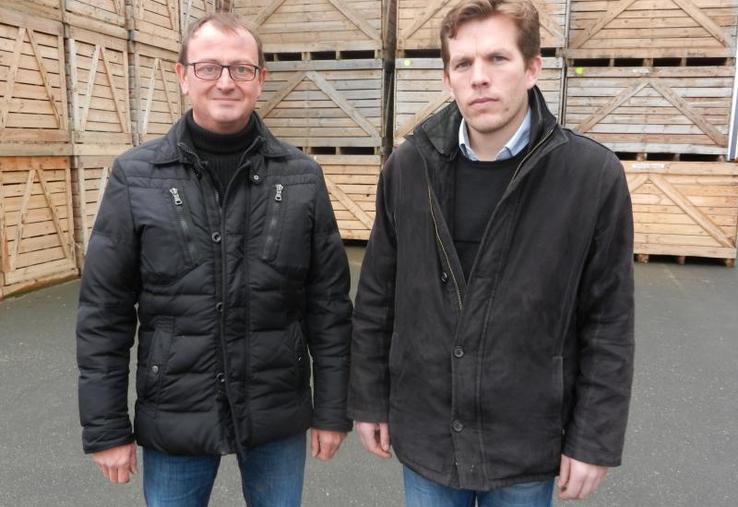 Cyrille Richard et Stéphane Varis, responsable des relations agricoles d’Agro 3D.