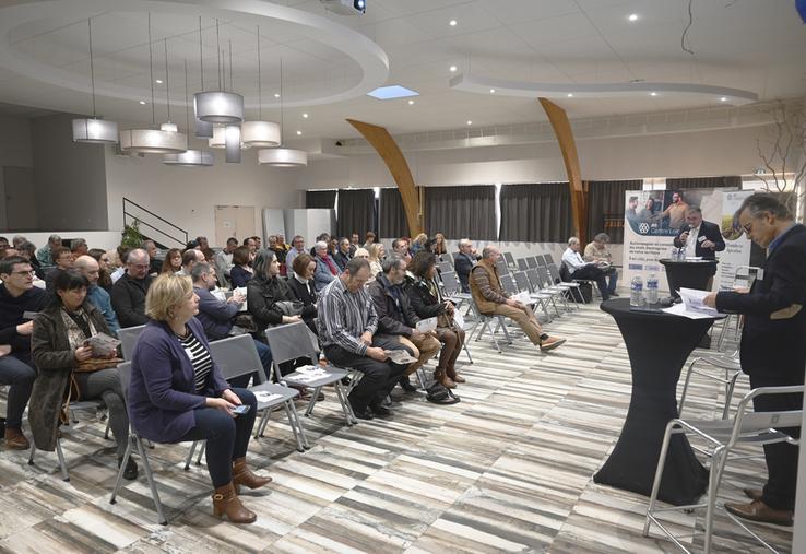 Jeudi 14 mars, à l’espace Guillon de Villebarou. Environ 130 personnes étaient réunies pour l'assemblée générale de l'AS Centre-Loire. 