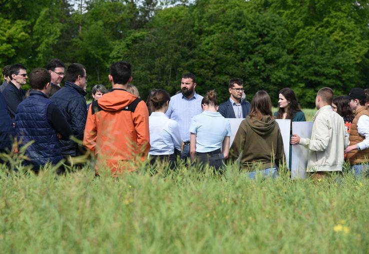 Les élèves du lycée ont présenté les caractéristiques de la plateforme.