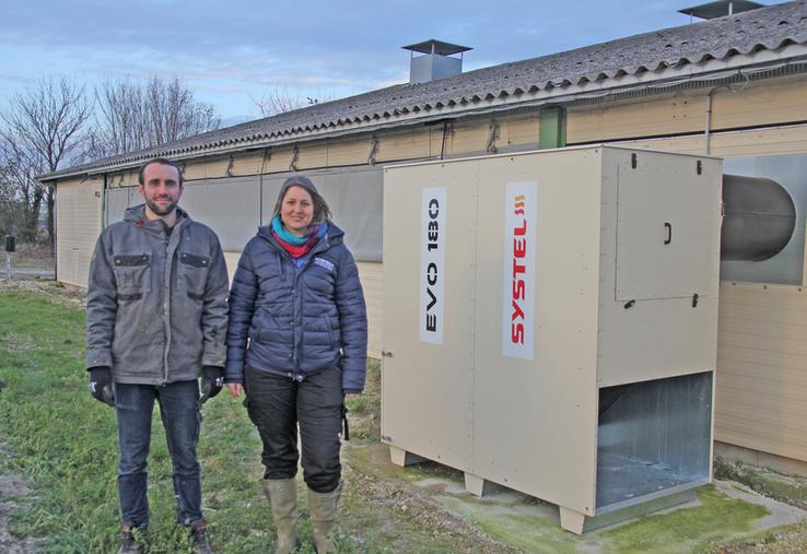 Optimisation énergétique et bien-être animal sont compatibles. Par exemple, « l’échangeur de chaleur améliore l’ambiance du bâtiment et par conséquent la croissance des poulets », indiquent Alexandra et Bastien Fricotteau.