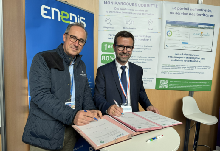 Jeudi 10 avril, à Massy (Essonne). Enedis et la FDSEA Île-de-France ont signé une nouvelle convention.
