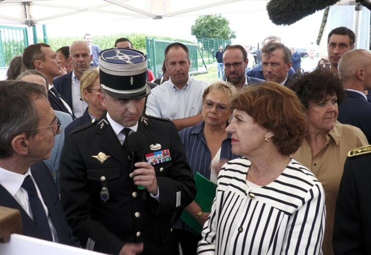 Mercredi 23 juillet, à Condécourt (Val-d'Oise). Les ministres Bruno Retailleau et Annie Genevard ont rencontré une délégation d'agriculteurs, d'élus locaux et de forces de l'ordre au sujet de la sécurité en milieu rural.