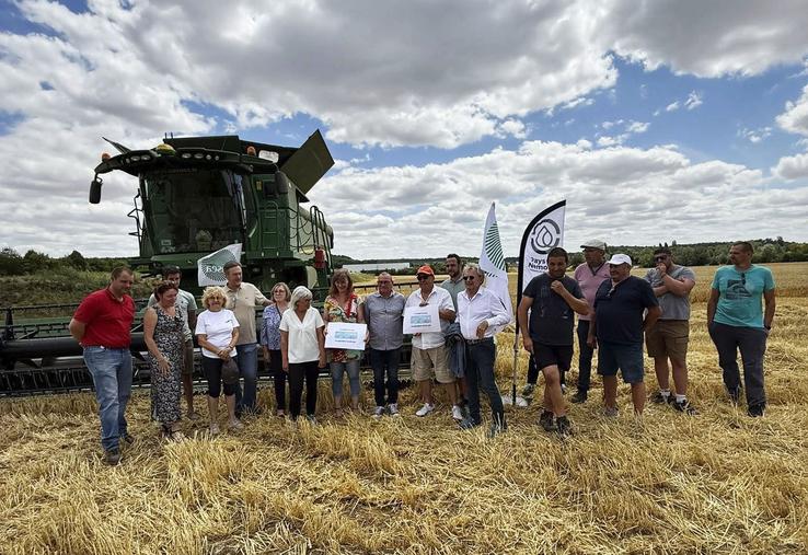 Darvault, mardi 15 juillet. Une moisson du cœur a de nouveau eu lieu sur une parcelle en friche remise en culture. 