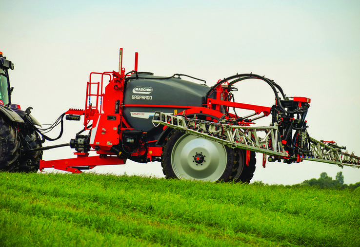 Le Campo P-32 de Maschio Gaspardo, ici équipé d’une rampe aluminium Pommier.