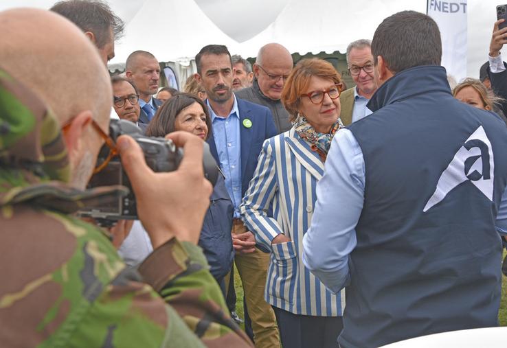 Mardi 2 septembre, à Outarville. La journée d’ouverture d’Innov-agri a été marquée par la visite de la ministre de l’Agriculture, Annie Genevard, venue échanger avec les exposants et les acteurs du monde agricole. 