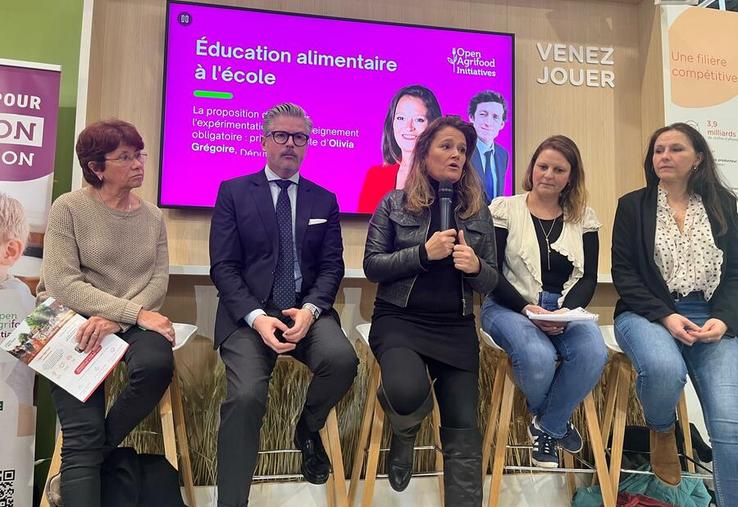 Lundi 23 février, au Salon de l’agriculture. Open Agrifood a organisé une table ronde autour de l’éducation à l’alimentation, avec la députée Olivia Grégoire (au c.).