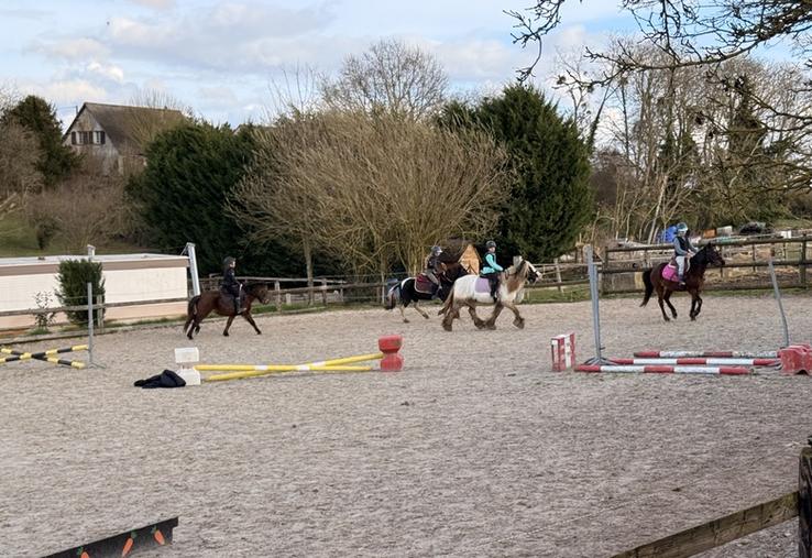 Jours fériés, dimanches, heures d’équivalence, temps partiel… Un cadre spécifique s’adapte aux réalités du terrain des activités hippiques.