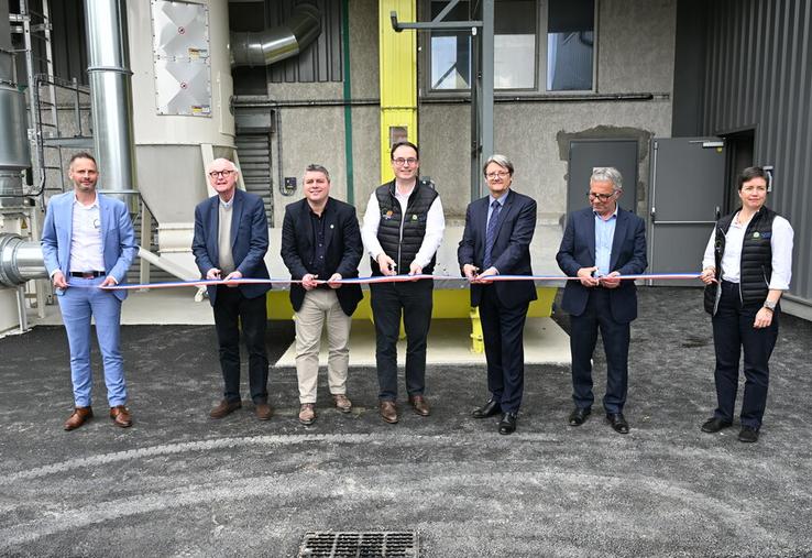 Vendredi 10 avril à Bréval (Yvelines). La coopérative Sevépi a inauguré sa malterie bio, installée dans l'ancien magasin Gamm vert.
