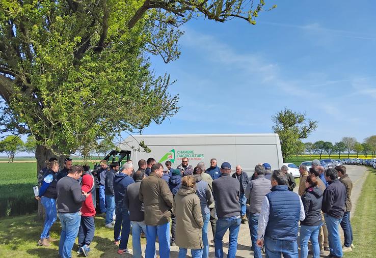 Mercredi 22 avril, à Étampes (Essonne). Les Cercles d'Étampes-Méréville et Dourdan-Limours ont organisé un tour de plaine spécial betteraves.