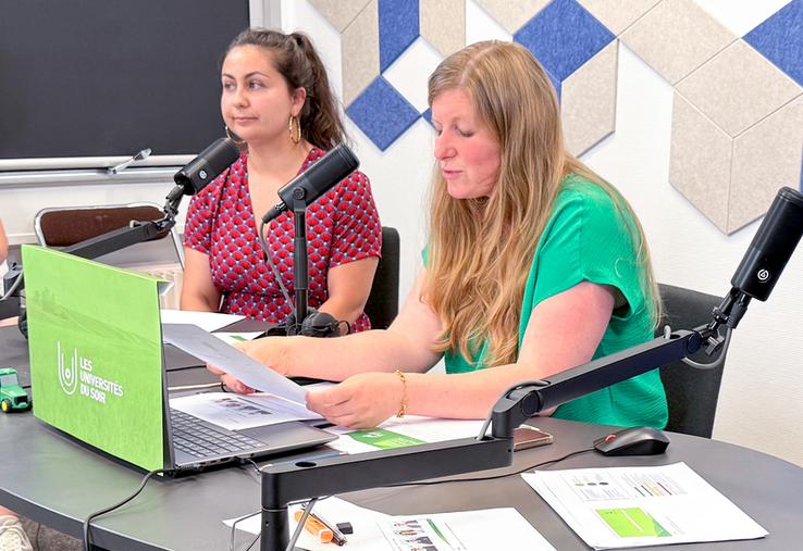 Lundi 1er juin, à Chartres. Élodie Levacher a présenté l'édition des Universités du soir sur le circuit court, aux côtés des membres de l'équipe dédiée de la Chambre, comme Maëlys Sautel.