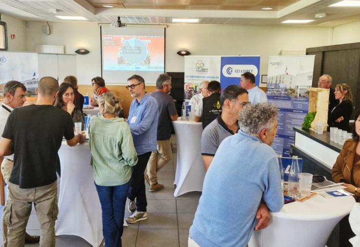 Mardi 13 octobre, à Pithiviers. Producteurs, restaurateurs et représentants de la grande distribution ont profité du speed meeting pour faire connaissance, échanger et envisager de nouvelles collaborations autour des produits locaux.
