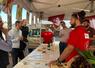 Vendredi 30 mai, à Châteauneuf-sur-Loire. L'opération JA'dore les légumes a rencontré un vif succès.