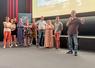 Vendredi 13 juin, à Nogent-le-Rotrou. Les protagonistes du documentaire Semer et récolter aux côtés du réalisateur, Éric Le Roch (à d.), lors de l'avant-première organisée par le Crédit agricole.