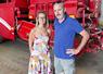 Jeudi 12 juin, à Orgères-en-Beauce. Delphine et Fabien Thomin témoignent pour le secteur de la pomme de terre de consommation qui vit une crise silencieuse.