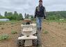 Maxime Dupont a été séduit par le robot Oz, que son concessionnaire local lui a présenté il y a deux ans.