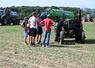 Durant le week-end, une exposition de tracteurs anciens a attiré des passionnés curieux de découvrir ces modèles d’autrefois, tandis que leurs propriétaires prenaient plaisir à raconter l’histoire de leurs machines.