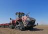 Le tracteur à chenilles séduit par ses performances, mais son coût et son entretien freinent encore sa généralisation.