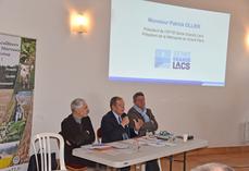 Giremoutiers, lundi 1er décembre. Le président de Seine Grands lacs et de la métropole du Grand Paris, Patrick Ollier, est venu à la rencontre des agriculteurs afin de poser les problèmes et trouver des solutions.