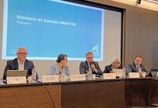 Paris, jeudi 27 novembre. Tribune officielle, avec de g. à d. : le directeur de la Chambre, Olivier Barnay, la préfète, Marie Gautier-Meilleray, le président de la Chambre, Damien Greffin, la vice-présidente de la Région, Valérie Lacroute, et le premier vice-président de la Chambre, Guillaume Lefort. 