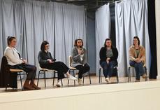 Lundi 9 mars, à Montoire-sur-le-Loir. La MSA Berry-Touraine a organisé un ciné-débat à partir du film-documentaire Femmes de la terre, en présence d'agricultrices venues témoigner de leur expérience. 