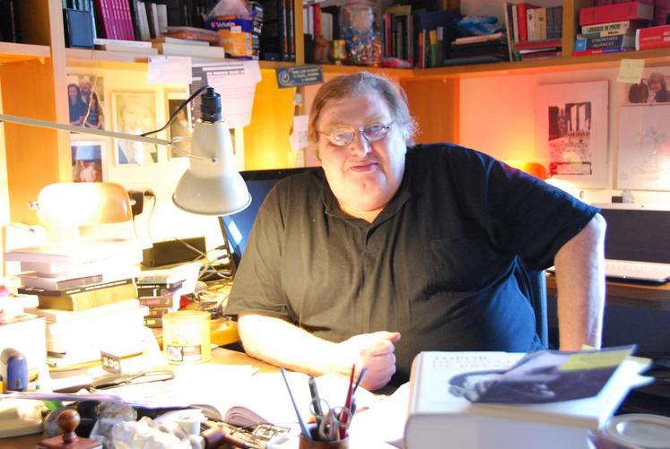 « Je suis fils unique, j’ai beaucoup lu… J’ai longtemps cru que les livres étaient des conversations qui ne s’arrêtent pas. »