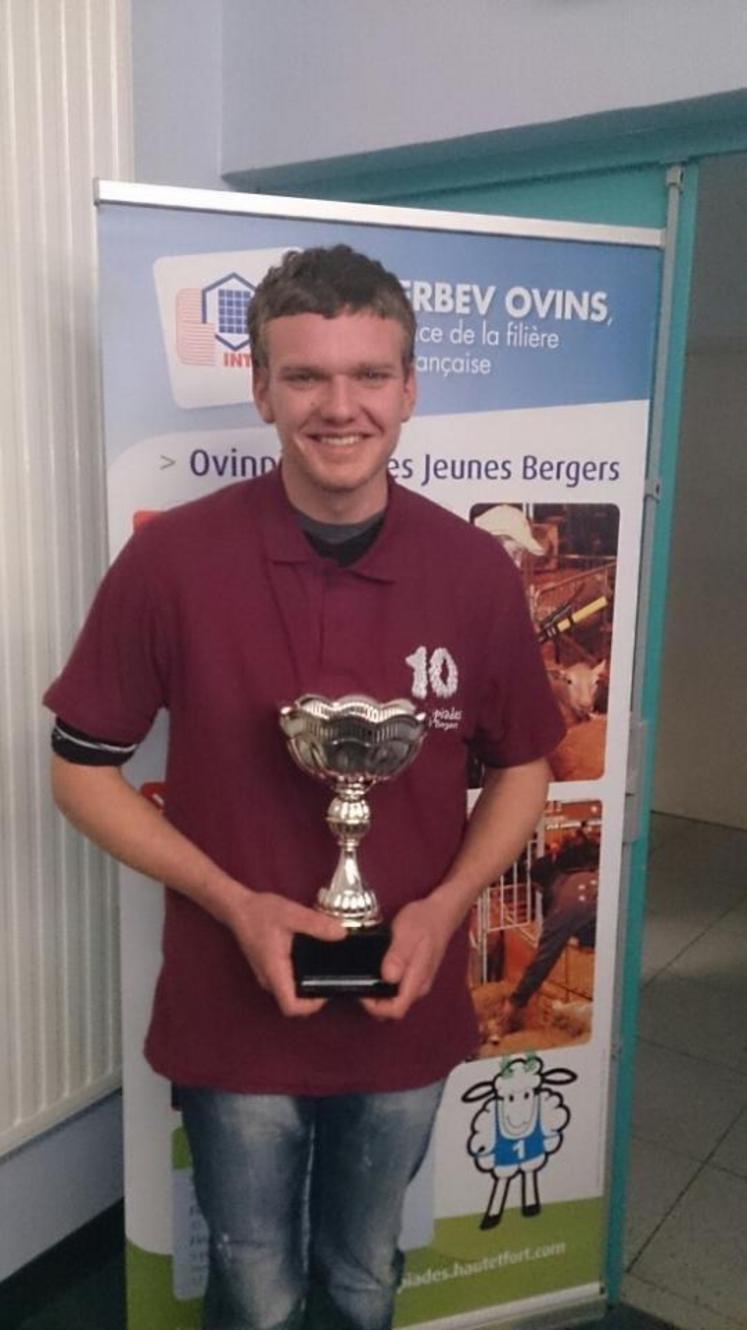 Quentin Aublanc, du LEGTA de Bourges (Cher) participera au Concours national des jeunes bergers.