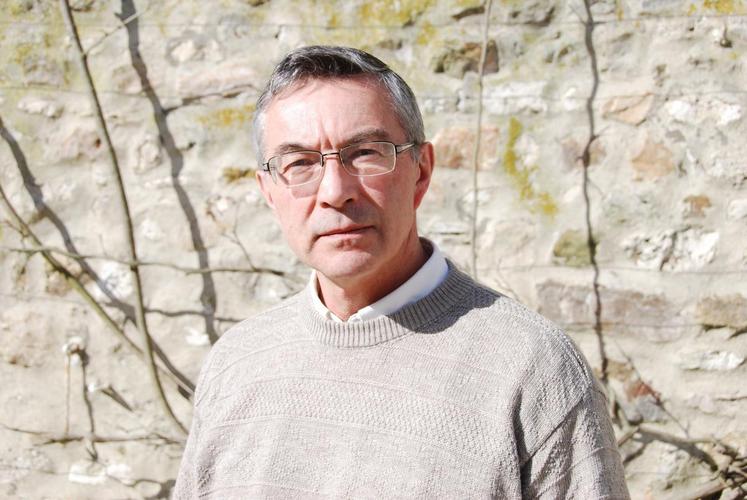 « Maire et agriculteur, c’est être à l’écoute de la population et communiquer sur ce que fait le monde agricole en faveur de l’environnement. Étant certifié Iso 14 001, engagé de longue date dans des démarches environnementales, je suis un bon vecteur de communication agricole qui peut épauler le maire que je suis. » 