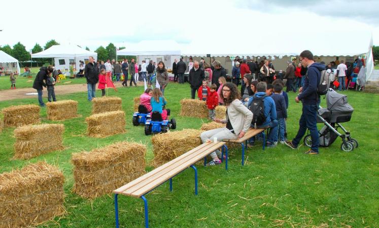 Le 16 mai, à Anet. C’est un public très familial qui est venu à la rencontre de l’agriculture eurélienne à travers l’opération menée par Ajir 28 et Jeunes agriculteurs.